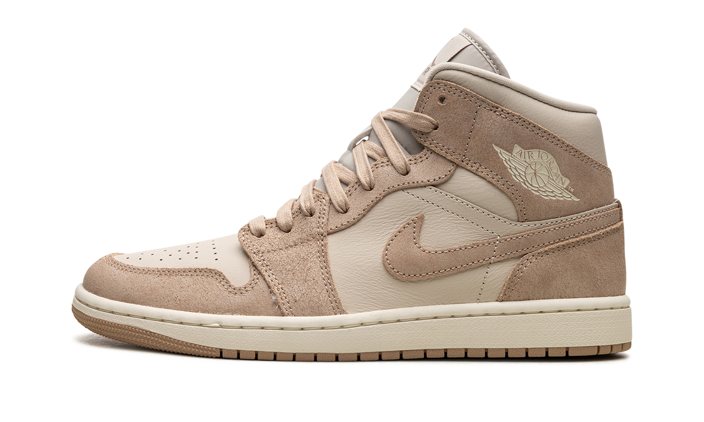 AIR JORDAN 1 MID SE WMNS "Legend Light Brown"