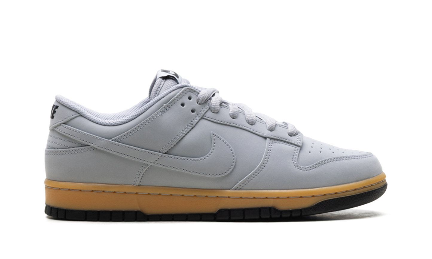 Dunk Low SE "Wolf Grey"