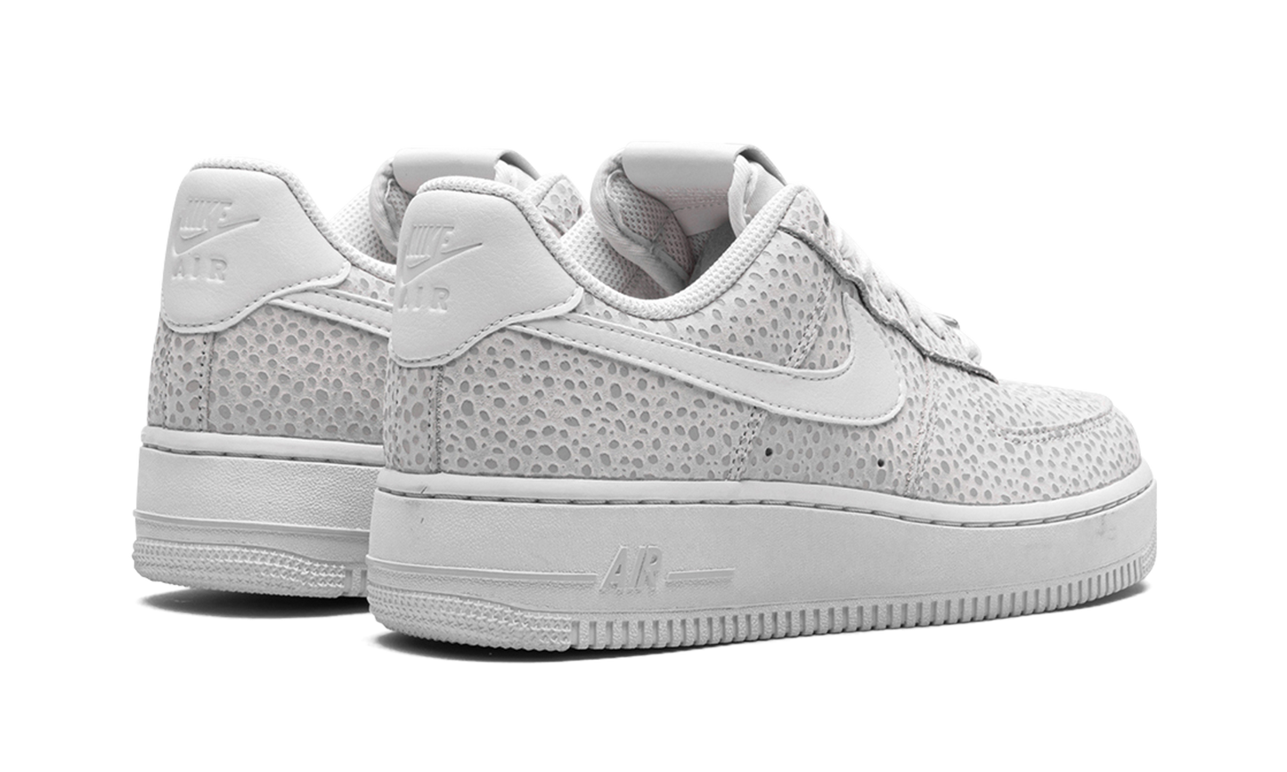 AIR FORCE 1 '07 WMNS "Grey"