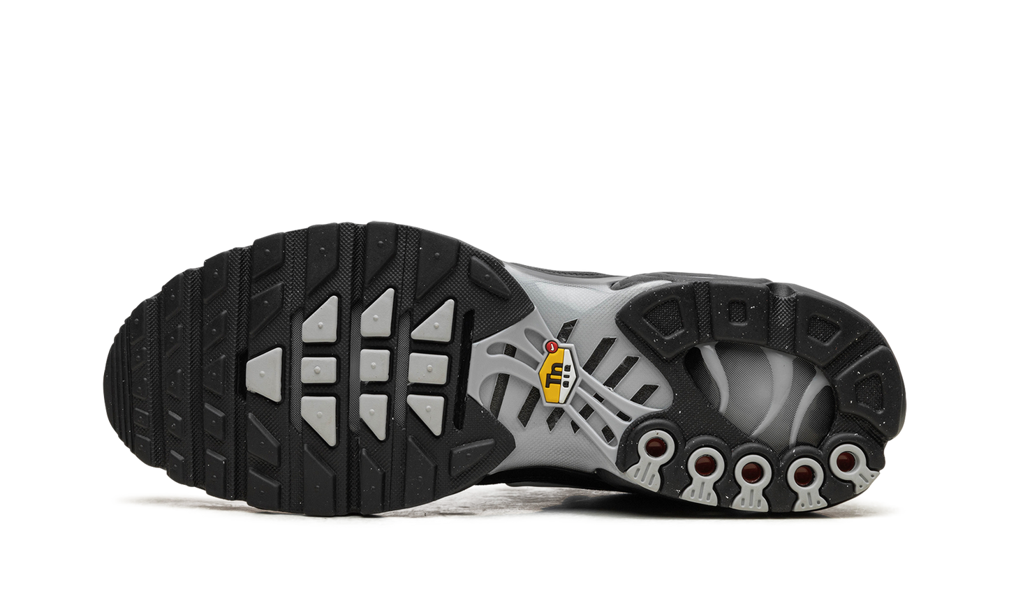 Air Max Plus "Multi Swoosh Black Bright Crimson"