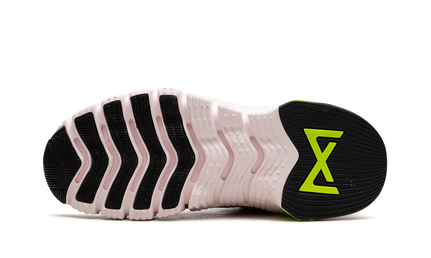 FREE METCON 4 WMNS "Fuchsia"