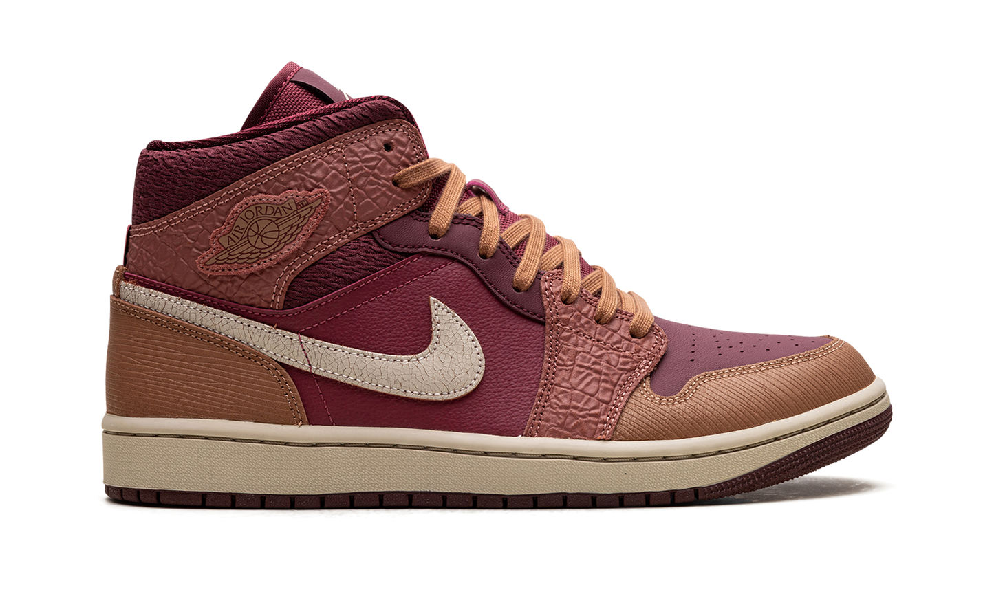 Jordan 1 Mid WMNS "Africa"