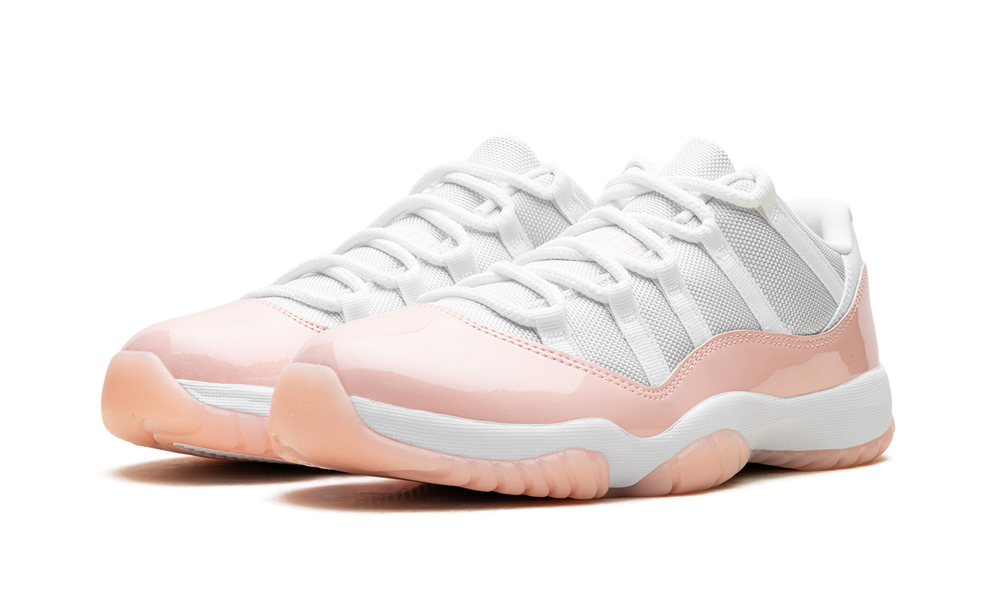 Air Jordan 11 Low WMNS "Legend Pink"