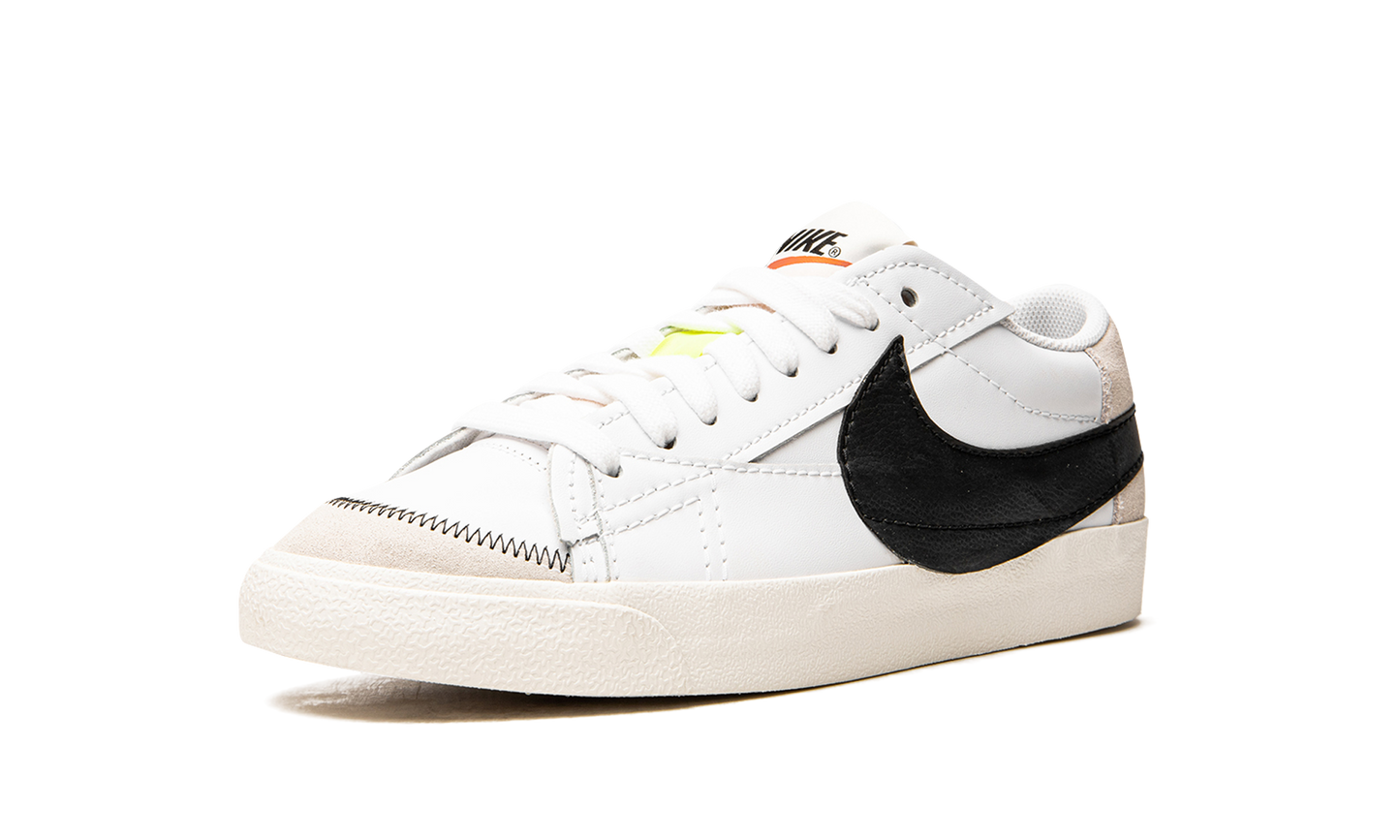 Blazer Low 77 Jumbo "White Black Sail"