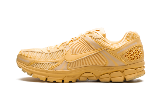 Zoom Vomero 5 "Celestial Gold"