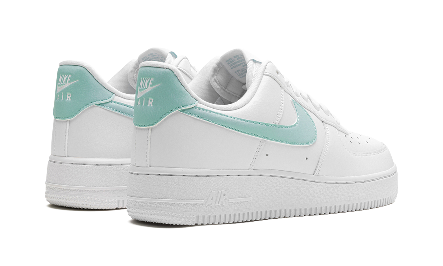 AIR FORCE 1 '07 WMNS "White / Jade Ice"