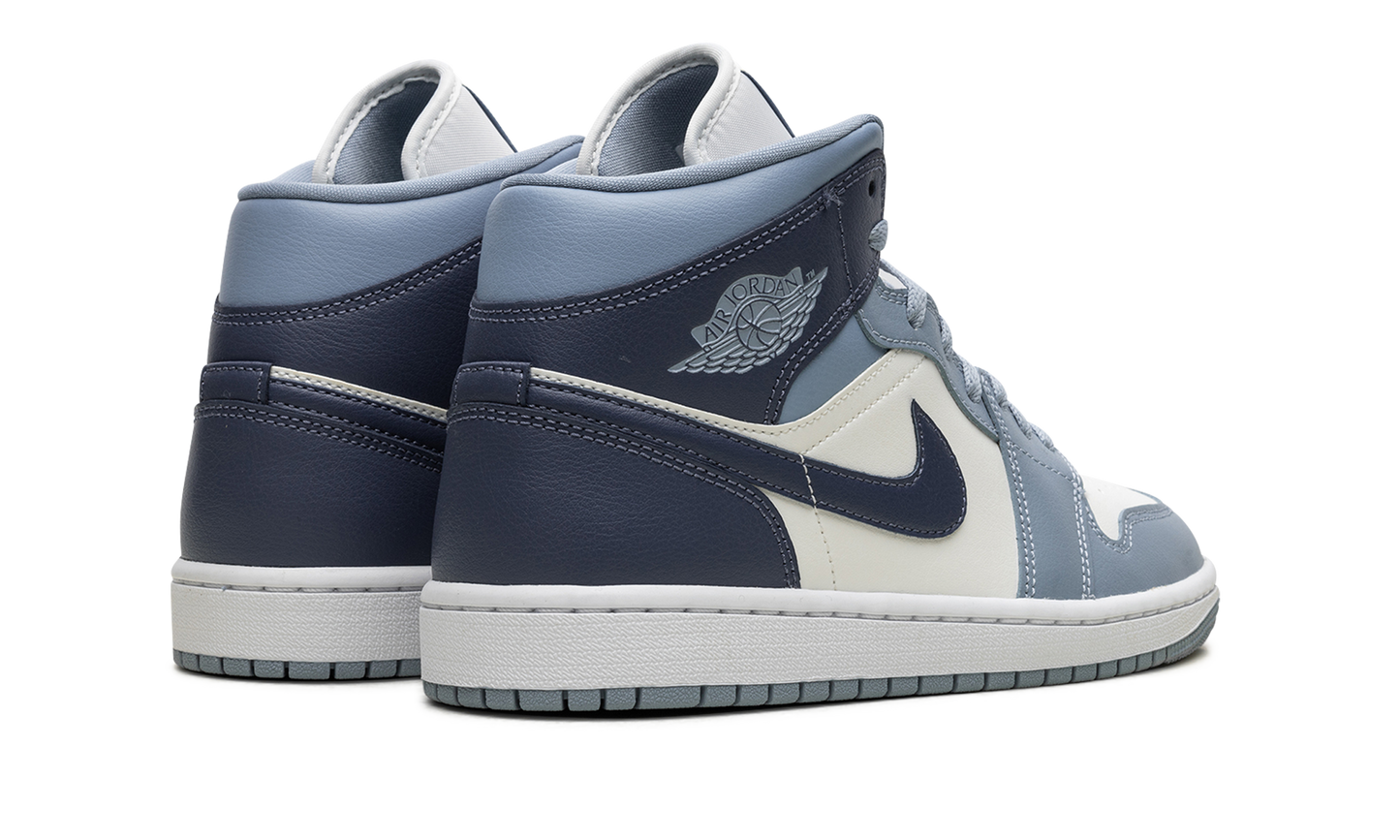 AIR JORDAN 1 MID WMNS "Two-Tone Blue"