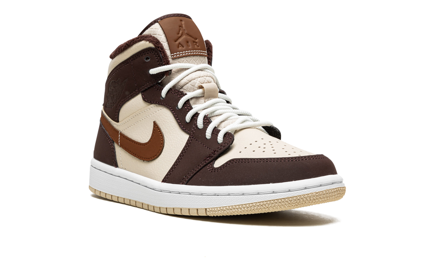 AIR JORDAN 1 MID SE WMNS "Brown Basalt Fleece"