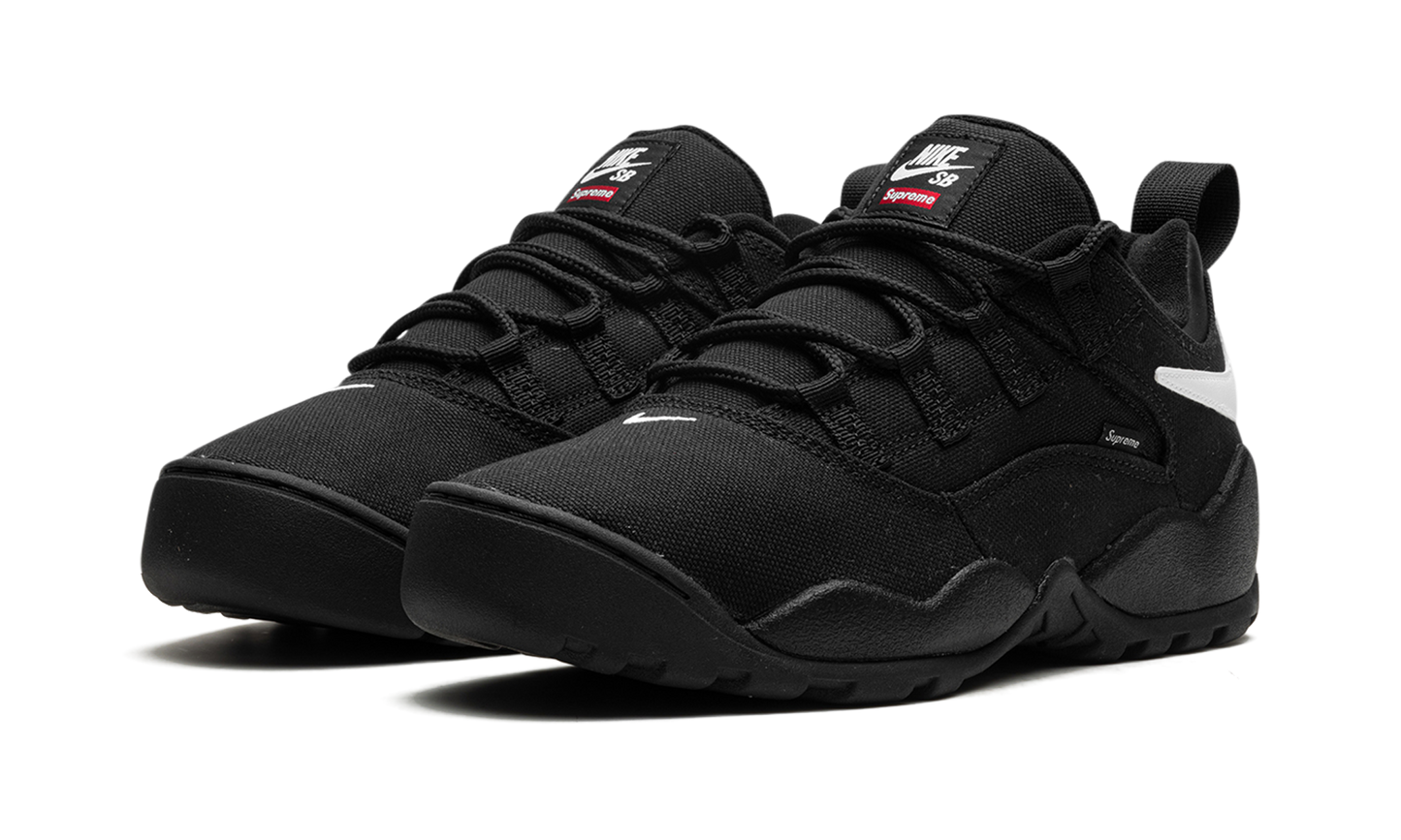 SB Darwin Low "Supreme - Black"