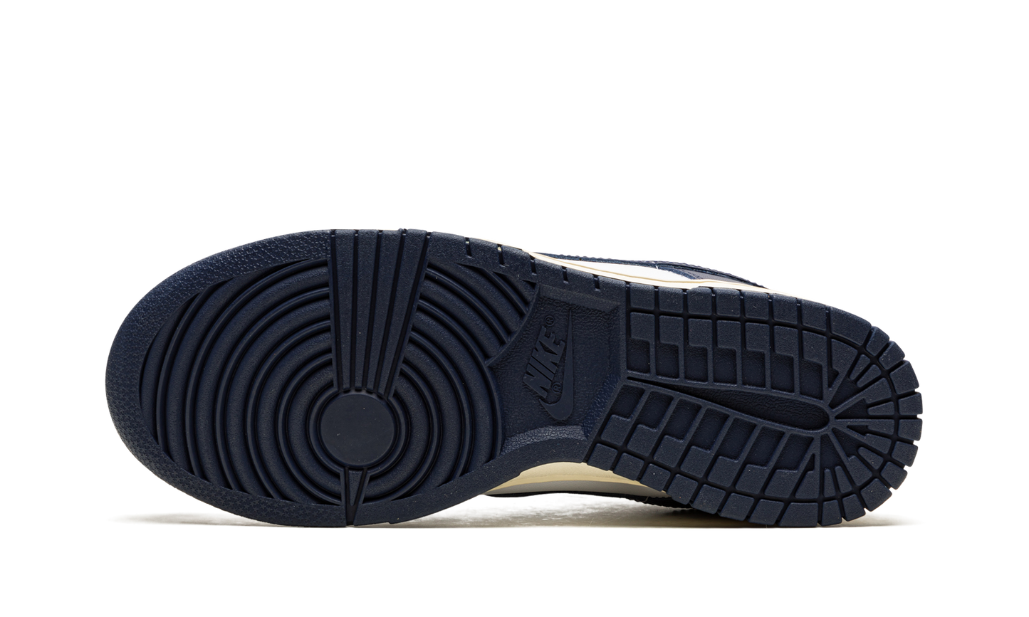 DUNK LOW WMNS "Vintage Navy"