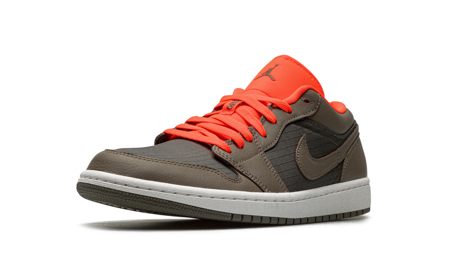 AIR JORDAN 1 LO SE WMNS "Black / Olive/ Bright Crimson"