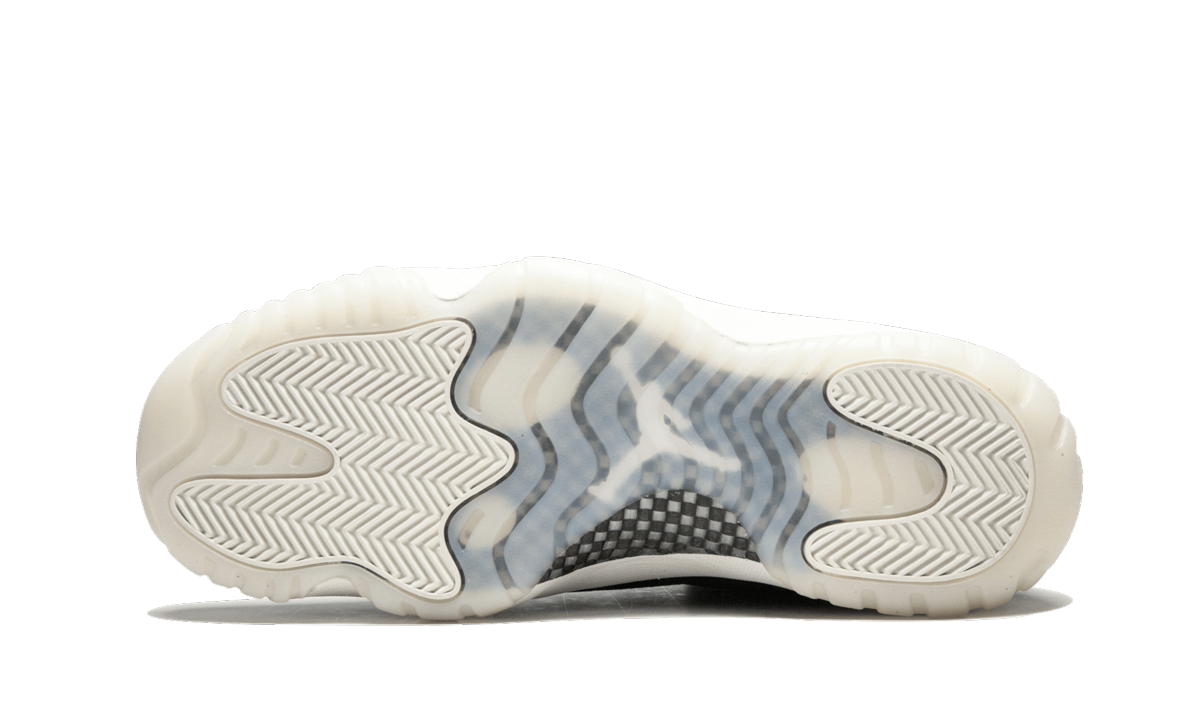 Air Jordan 11 Retro Low "RE2PECT"