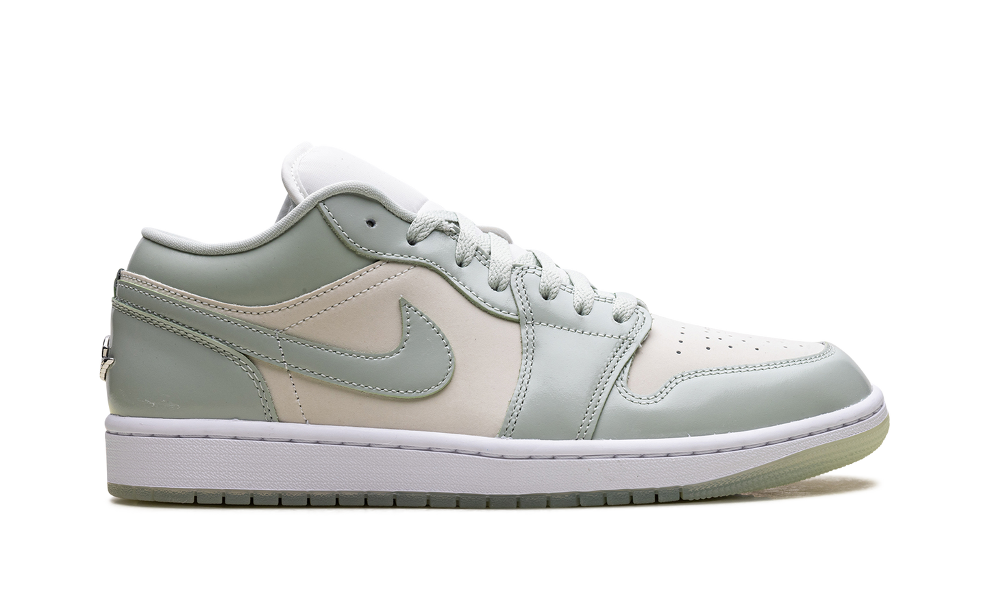 Jordan 1 Low WMNS "Seafoam Sail"