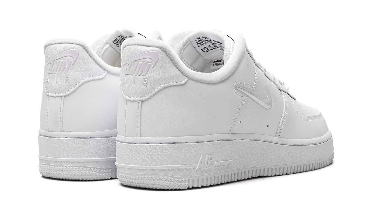 AIR FORCE 1 '07 SE WMNS "Tie Dye Swoosh"