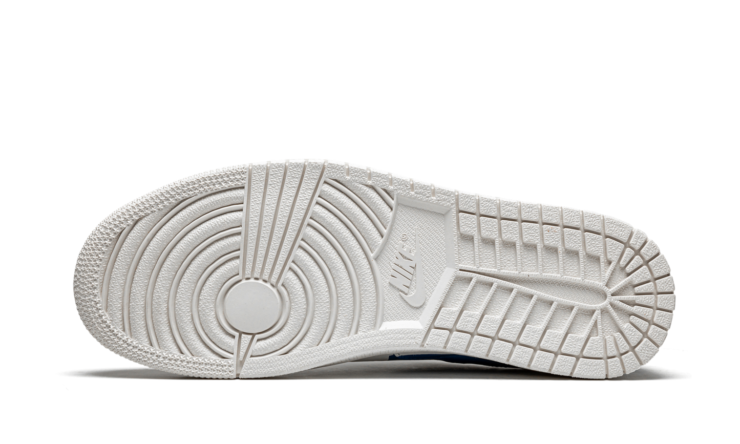 Air Jordan 1 Centre Court "Military Blue"