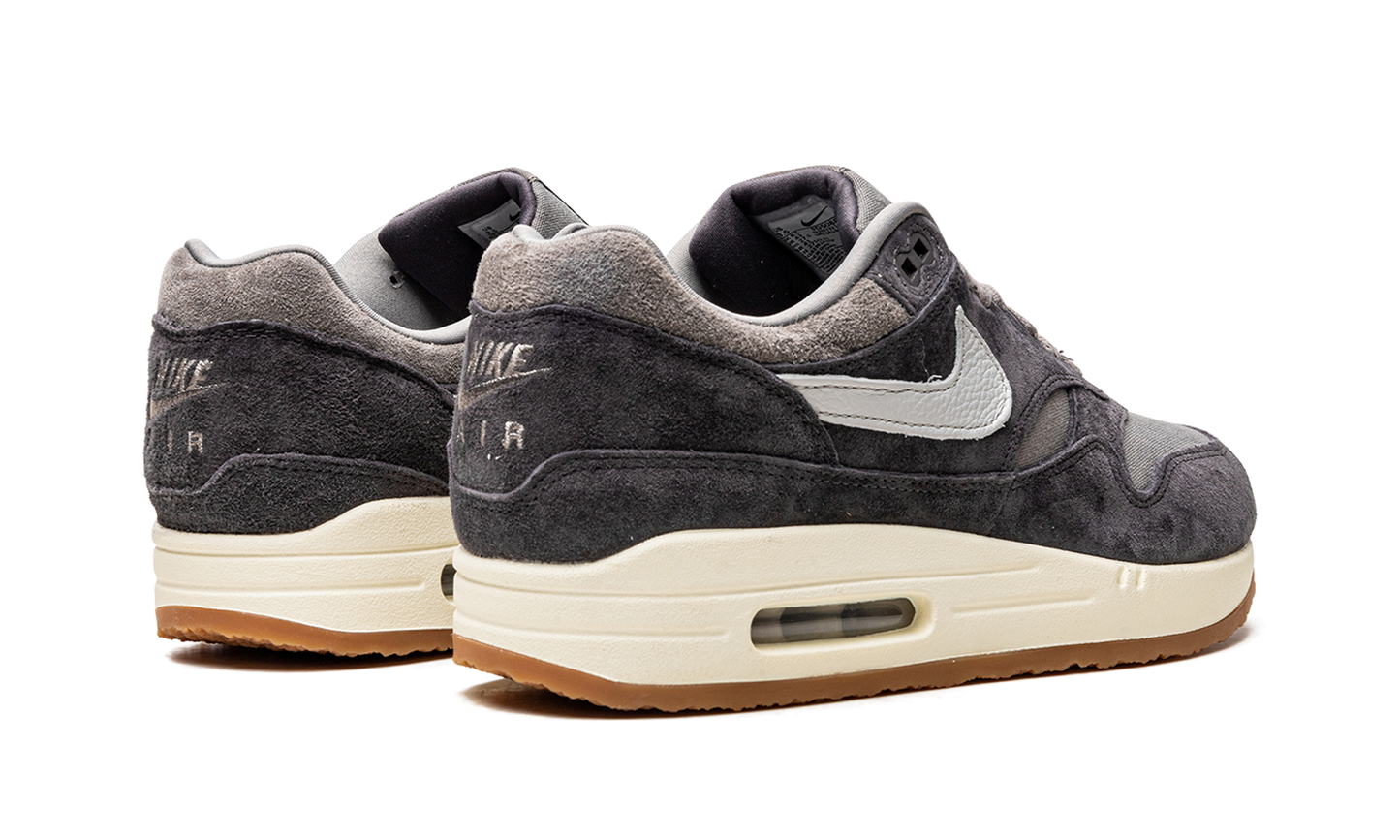 Air Max 1 PRM Crepe "Soft Grey"