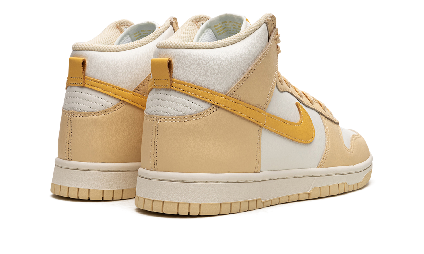 DUNK HIGH WMNS "Pale Vanilla""