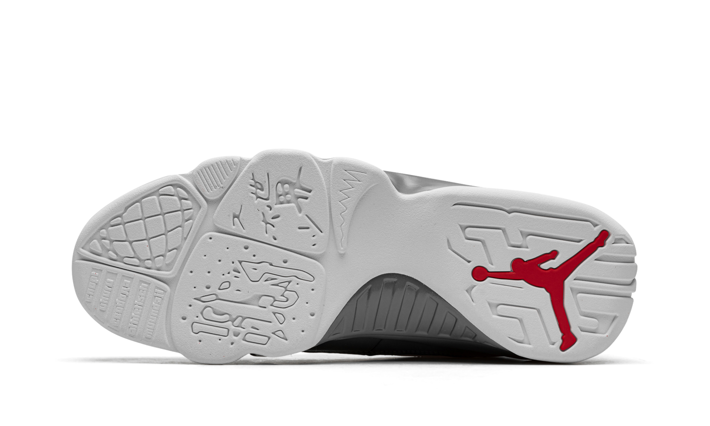 Air Jordan 9 "Fire Red"