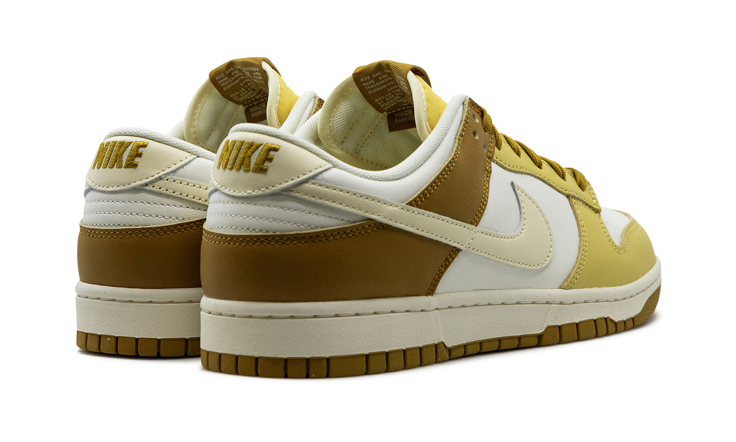 Dunk Low "Bronzine"