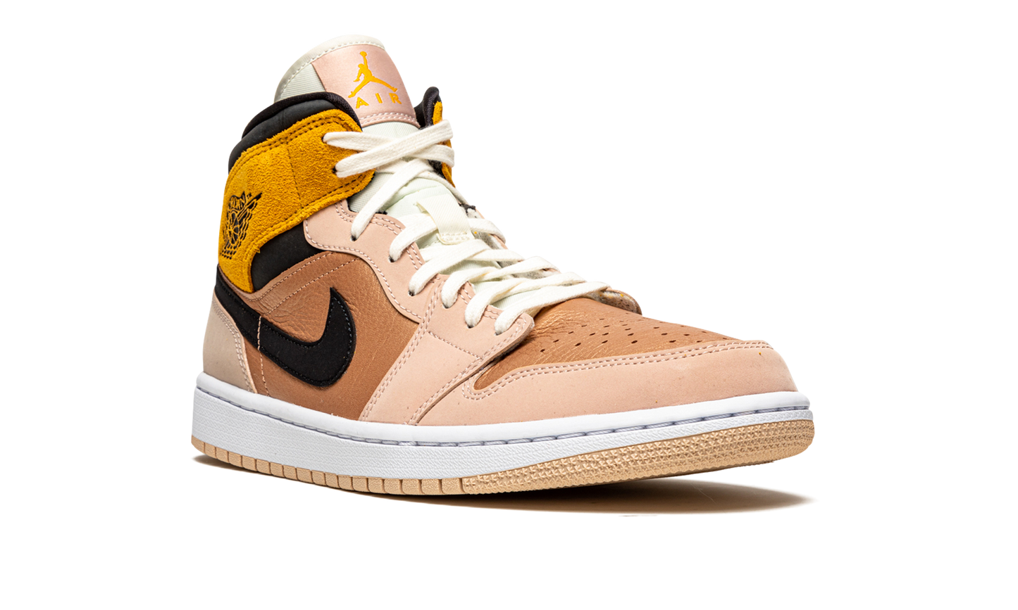 AIR JORDAN 1 MID SE WMNS "Particle Beige"