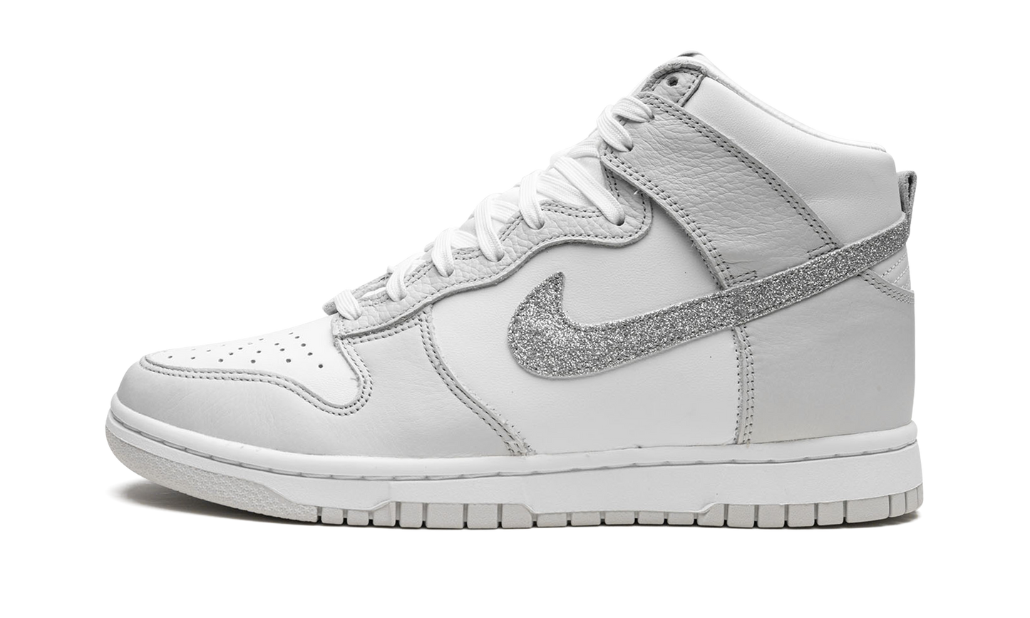 DUNK HIGH MNS WMNS "Silver Swoosh"