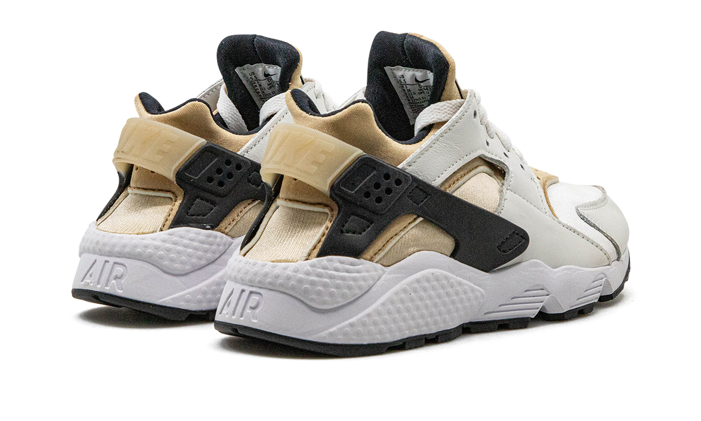 AIR HUARACHE WMNS "White Sandrift"