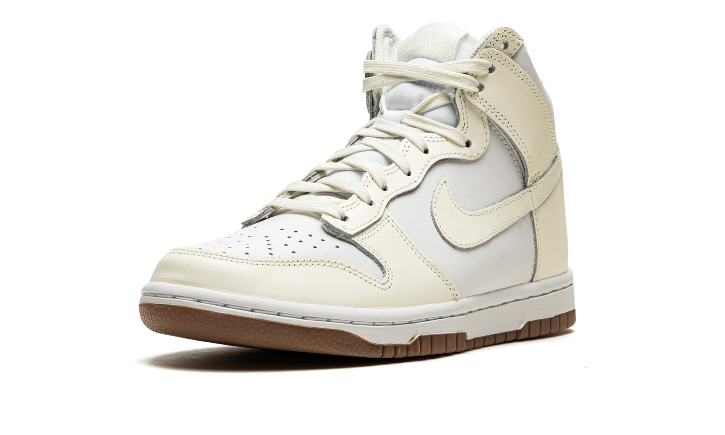 DUNK HIGH MNS WMNS "Sail / Gum"
