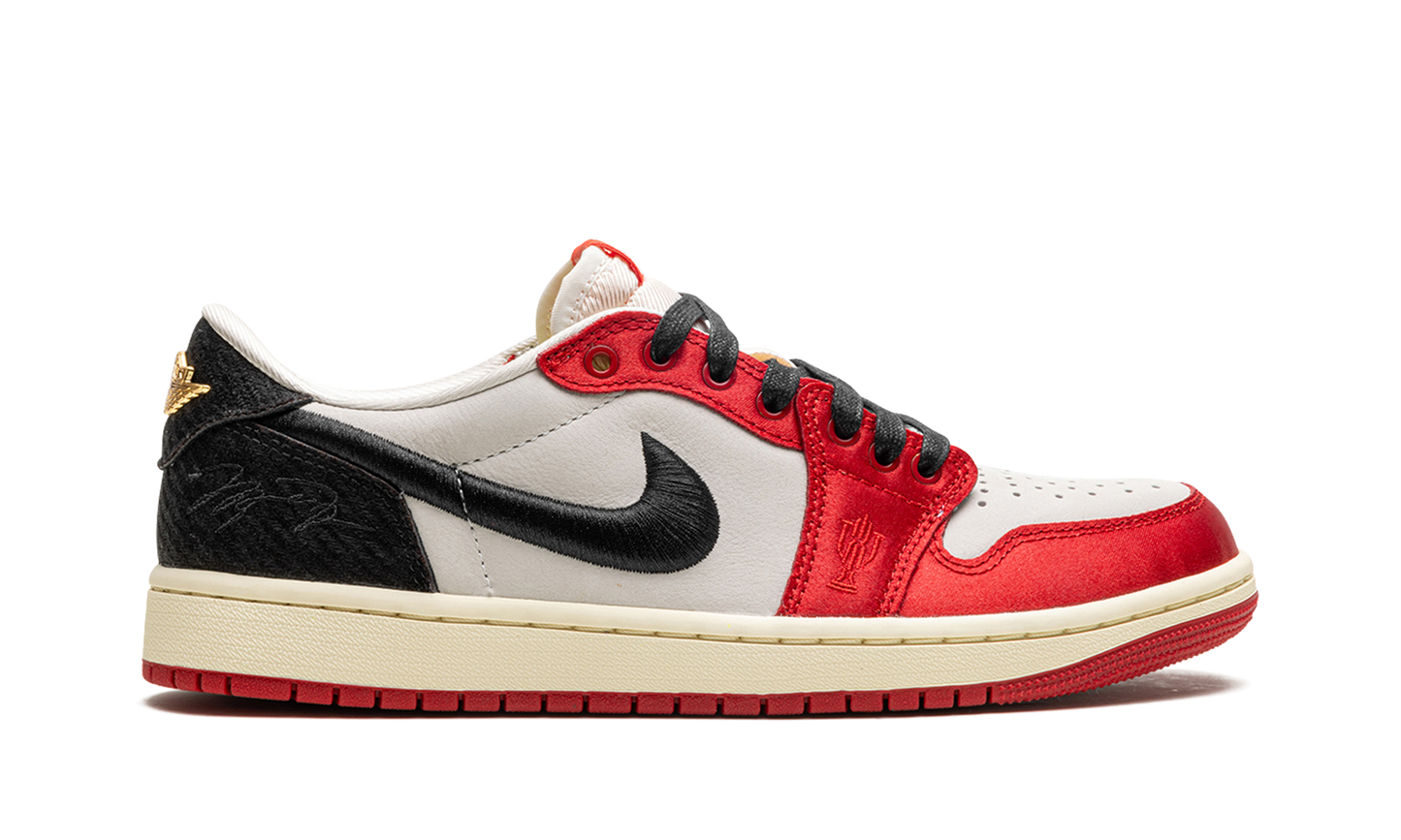 Air Jordan 1 "Trophy Room - Away"