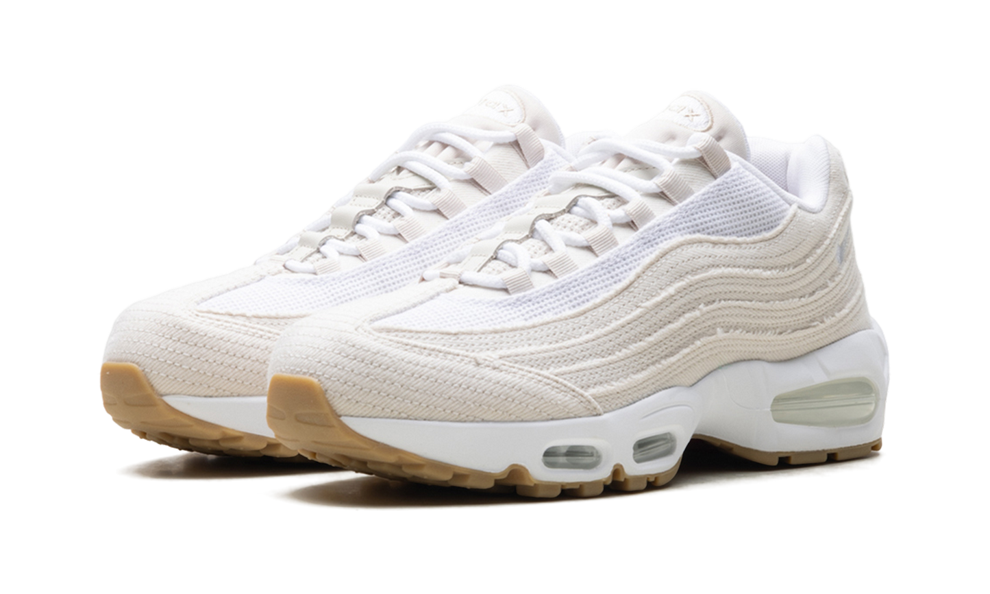 Air Max 95 OG "Levi's - Light Orewood Brown"