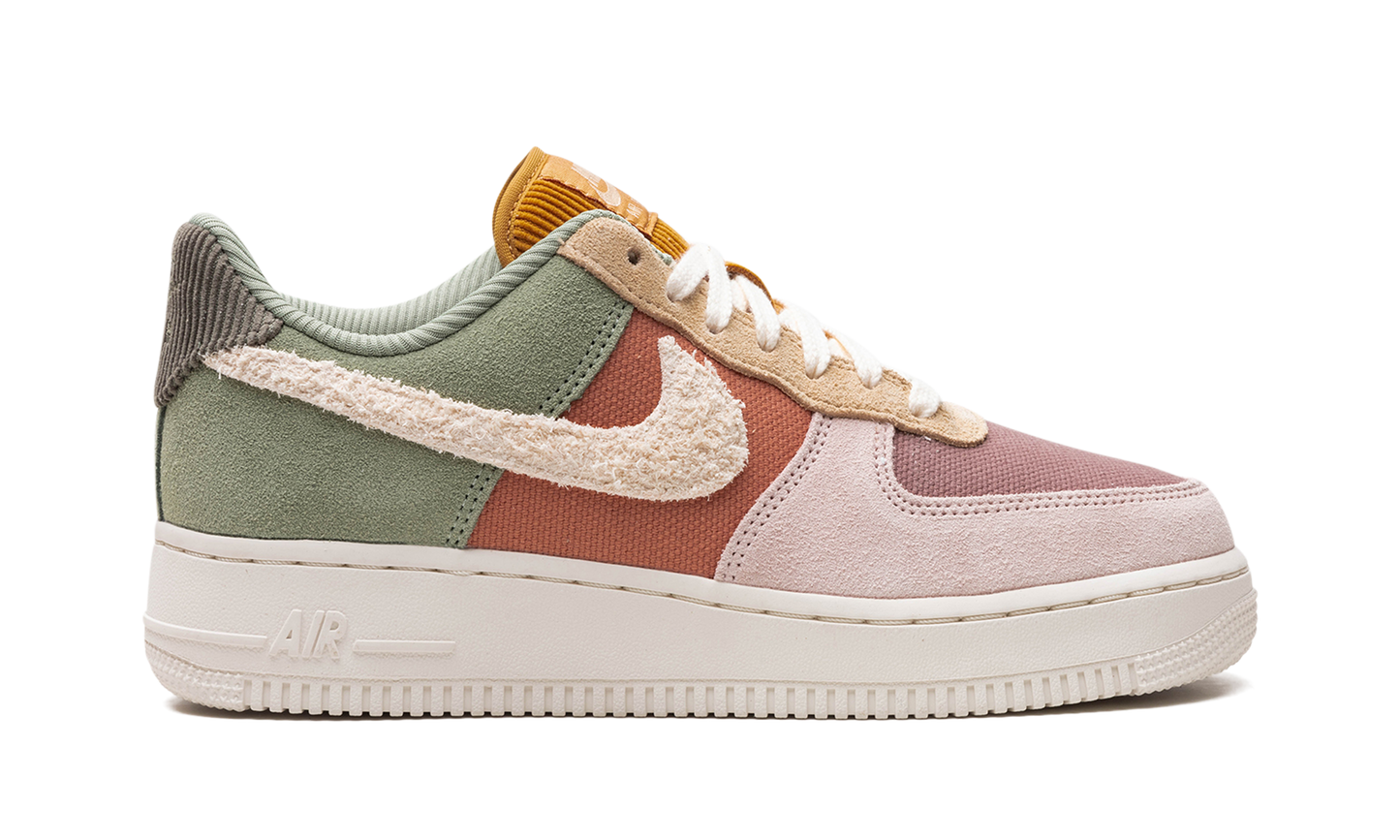 AIR FORCE 1 WMNS "Oil Green"