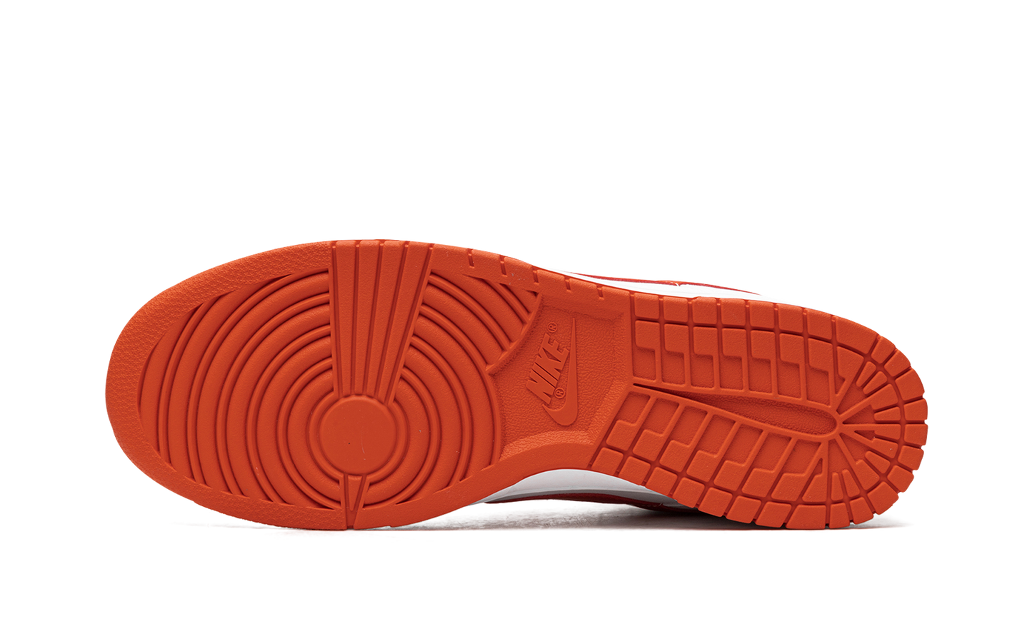 Dunk Low "Picante Red"