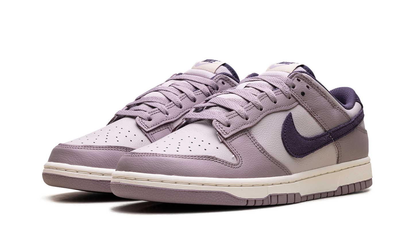 Dunk Low SE "Light Violet Ore"