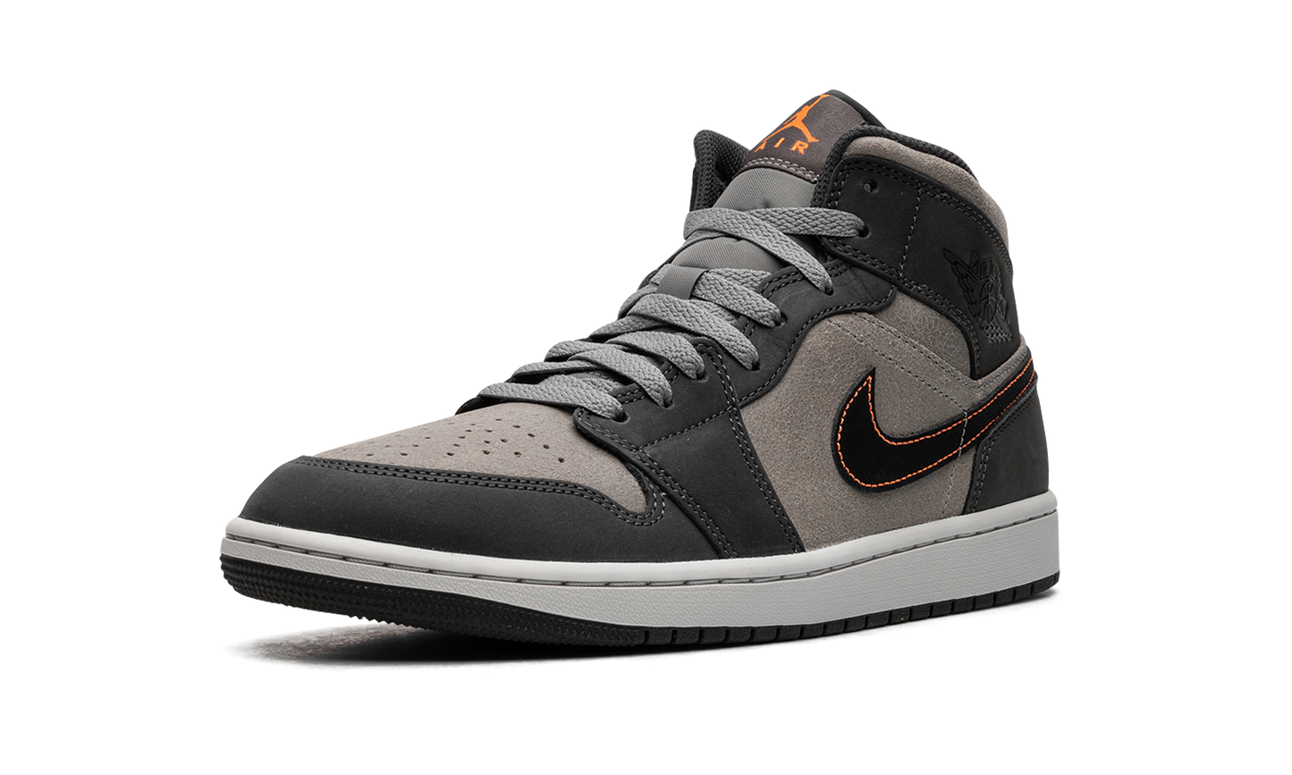 Air Jordan 1 Mid SE "Night Stadium"