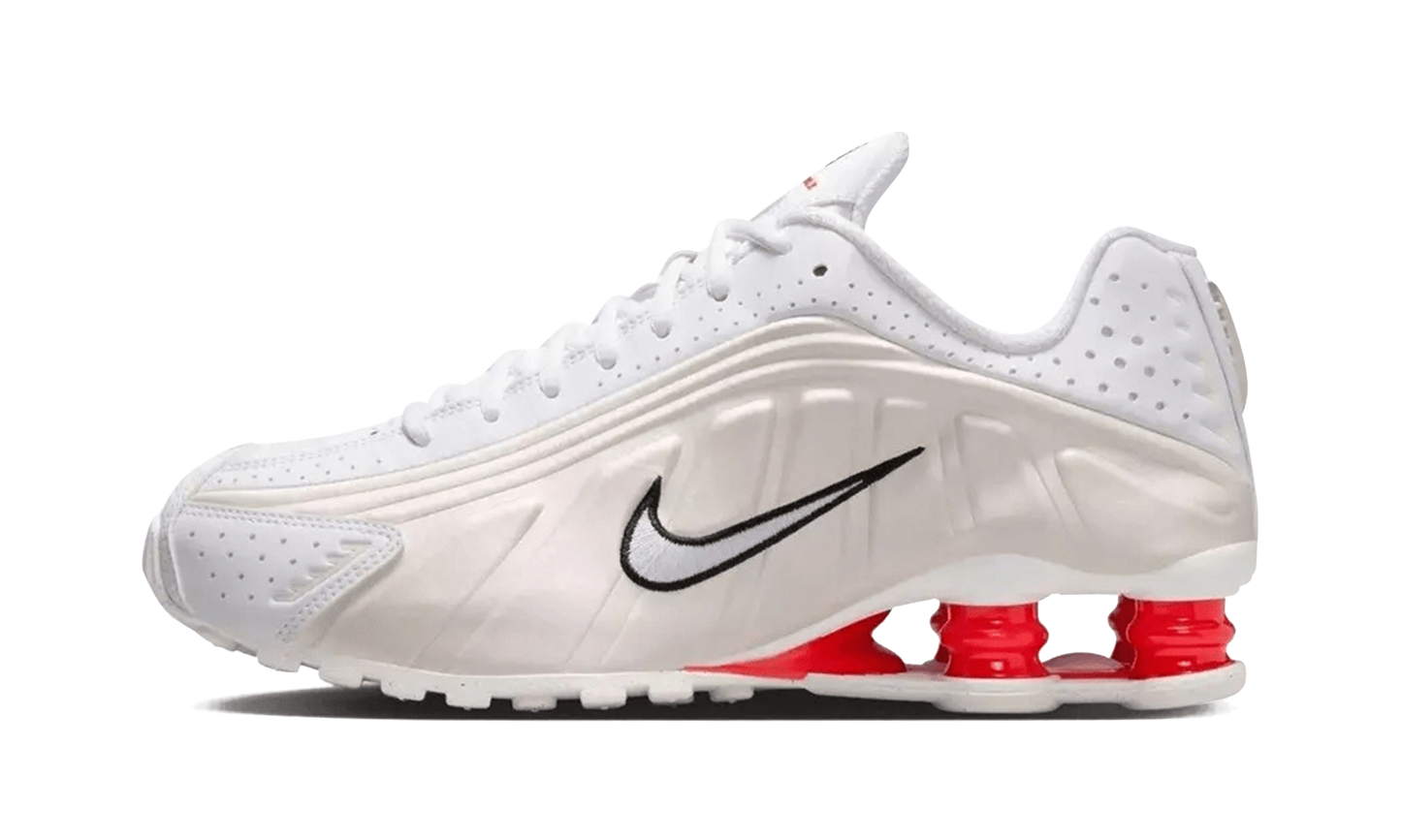 Shox R4 WMNS "White Picante Red"