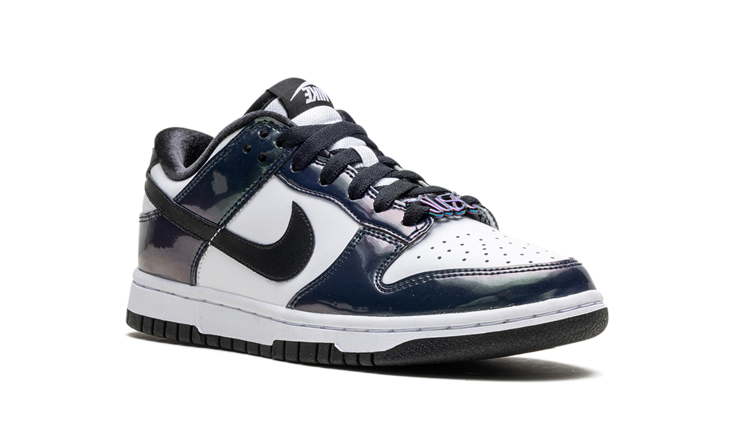 Dunk Low SE WMNS "Just Do It Iridescent"