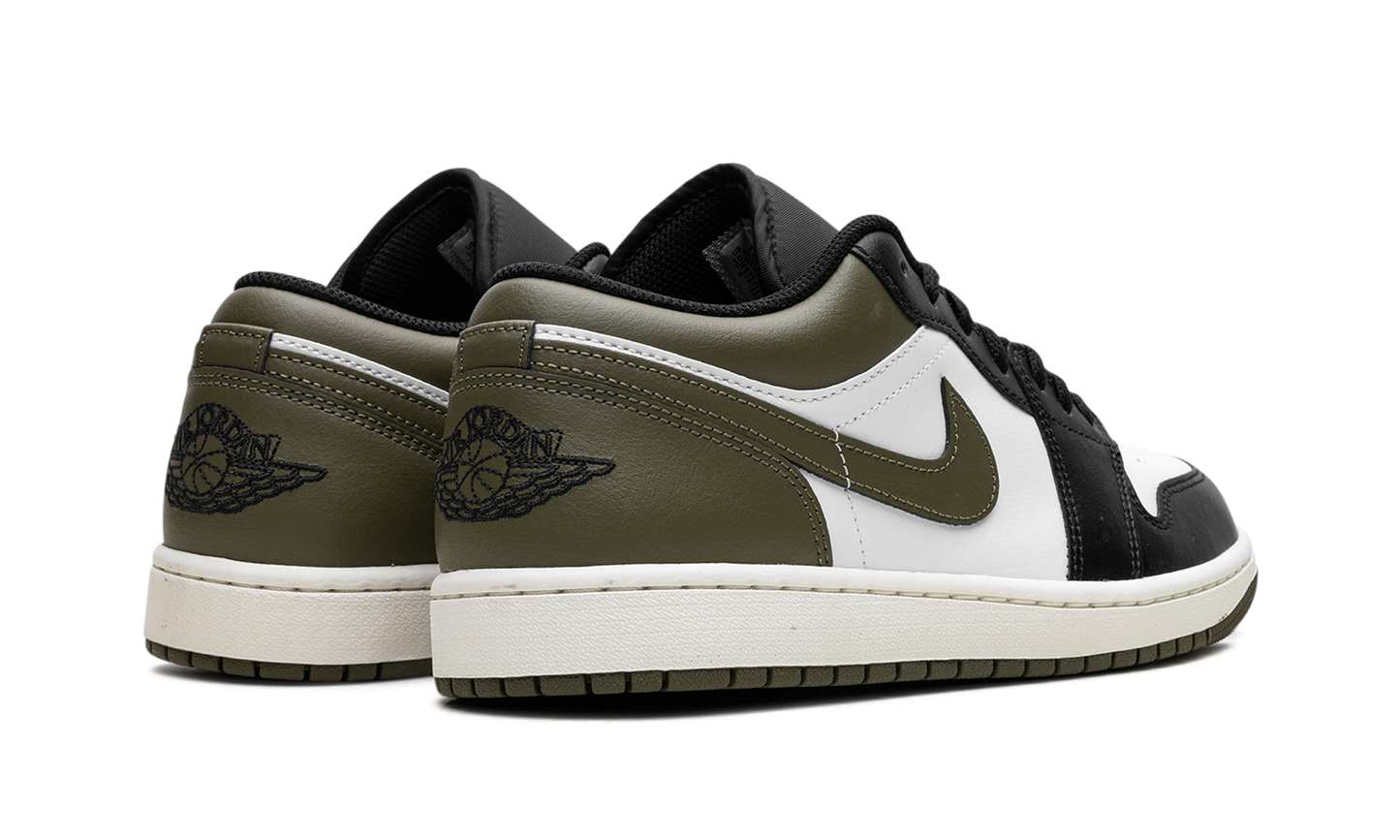 Air Jordan 1 Low "Black Toe Medium Olive"