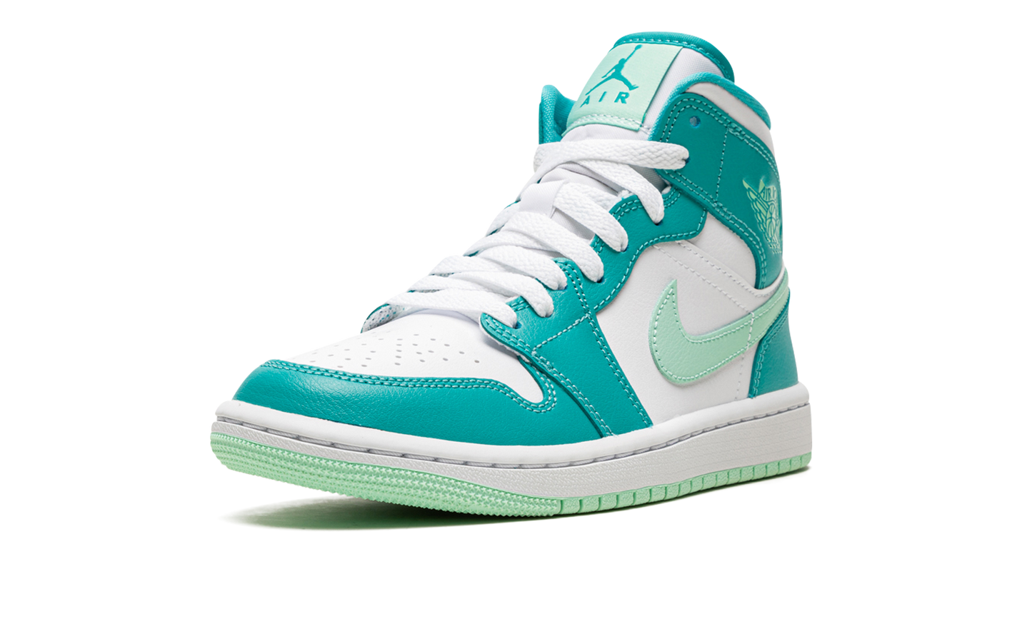 AIR JORDAN 1 MID WMNS "Washed Teal"