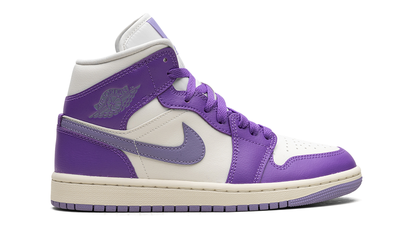 AIR JORDAN 1 MID WMNS "Action Grape"