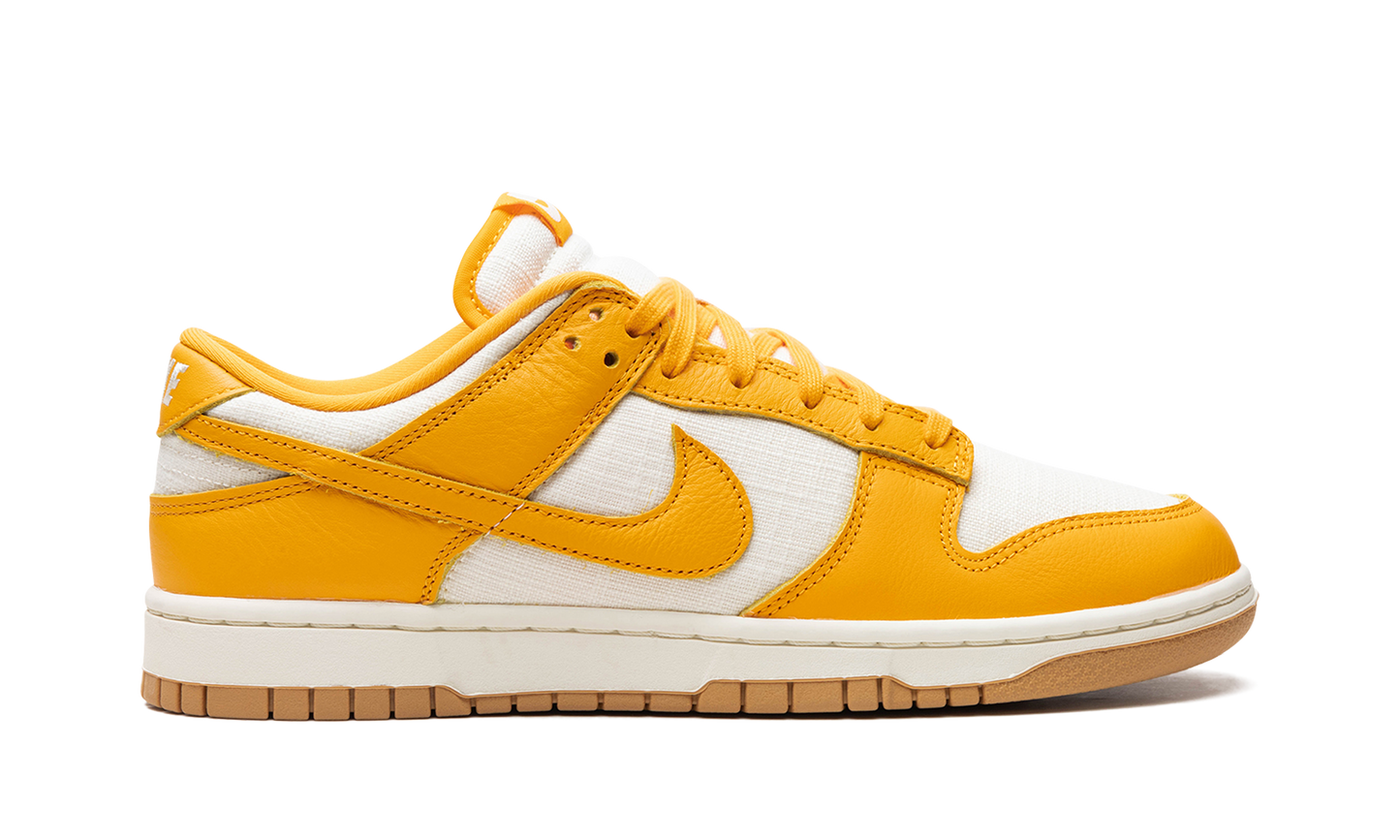 Dunk Low "University Gold"
