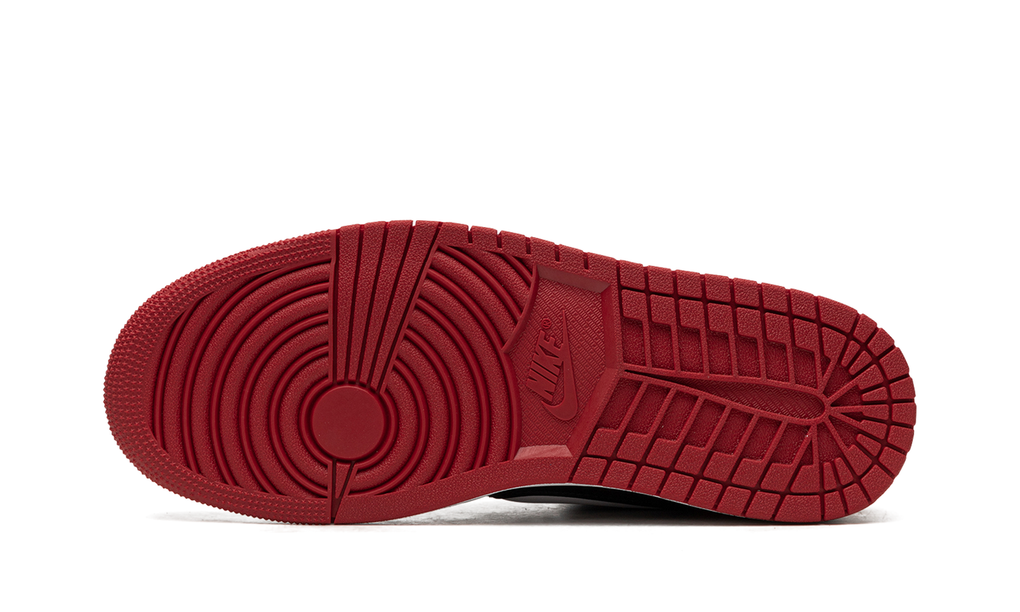 Air Jordan 1 Low Flyease "Bred"