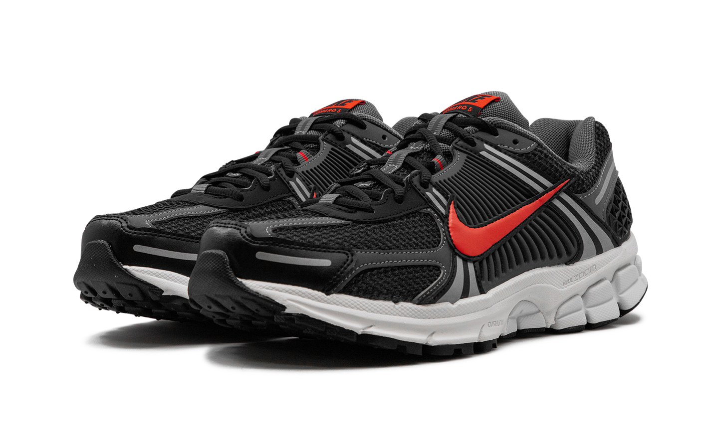 Air Zoom Vomero 5 "Black Picante Red"