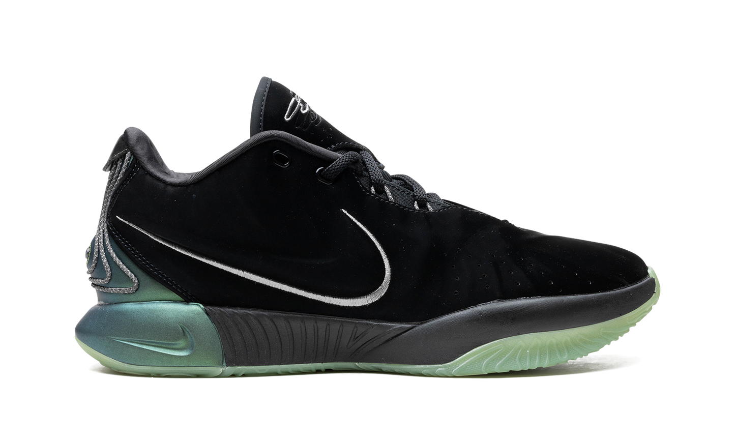 LeBron 21 "Tahitian"