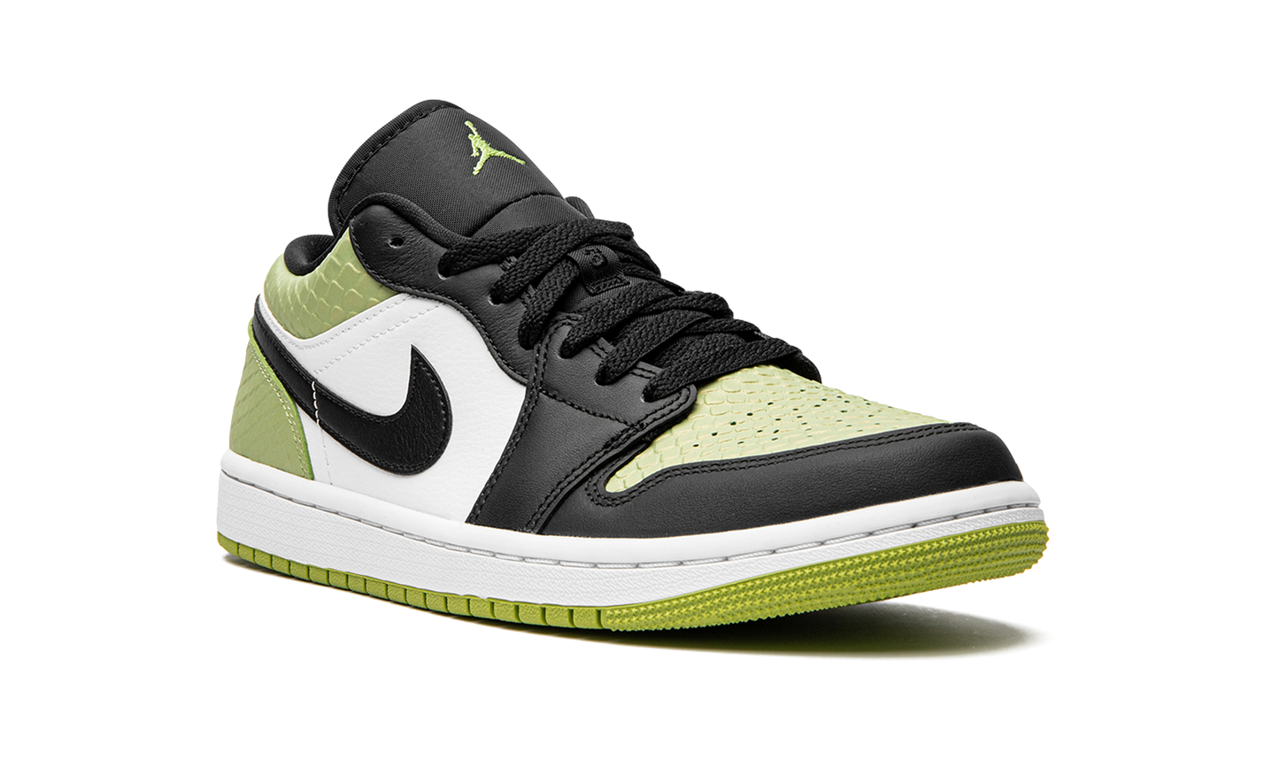 AIR JORDAN 1 LO SE WMNS "Vivid Green Snakeskin"