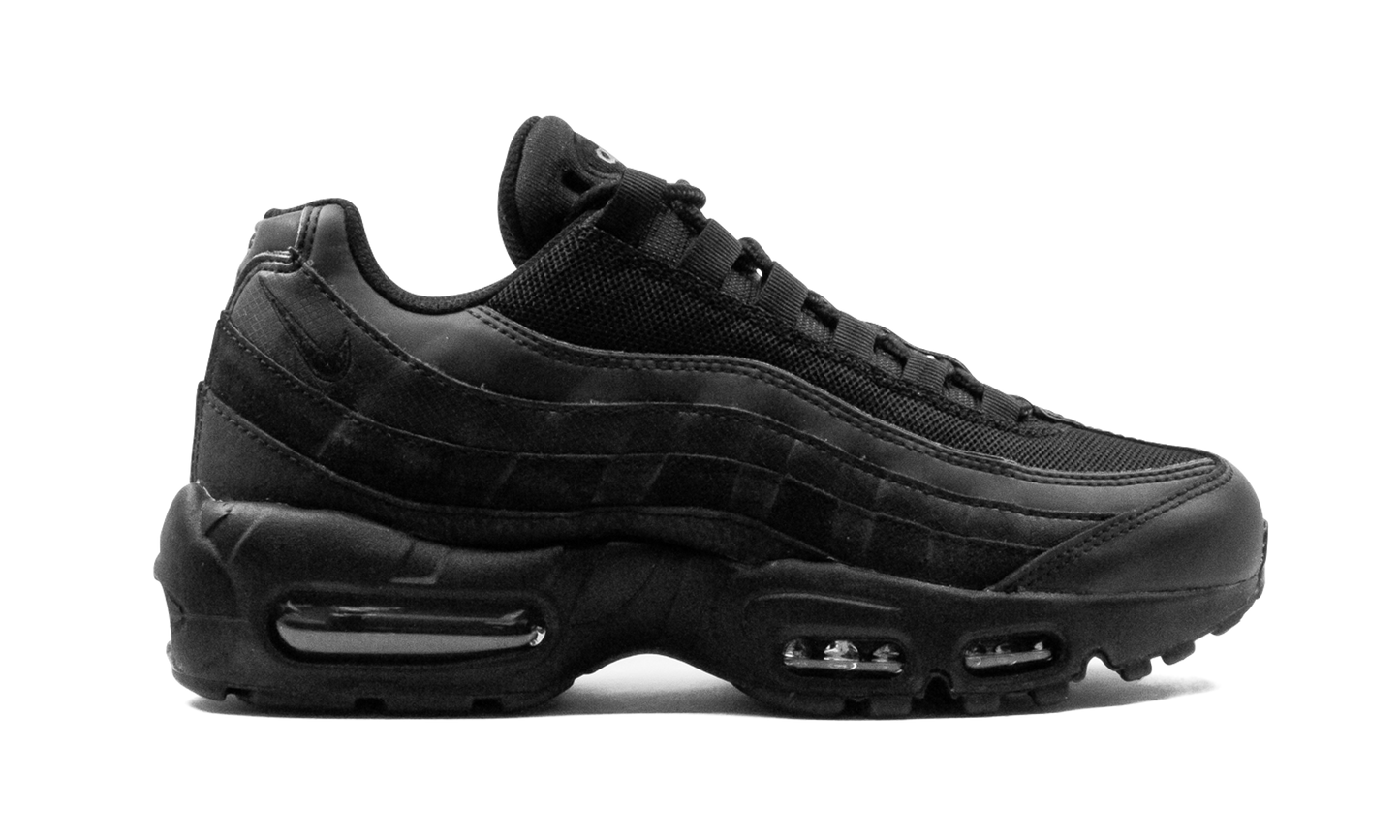 Air Max 95 Essential "Triple Black"