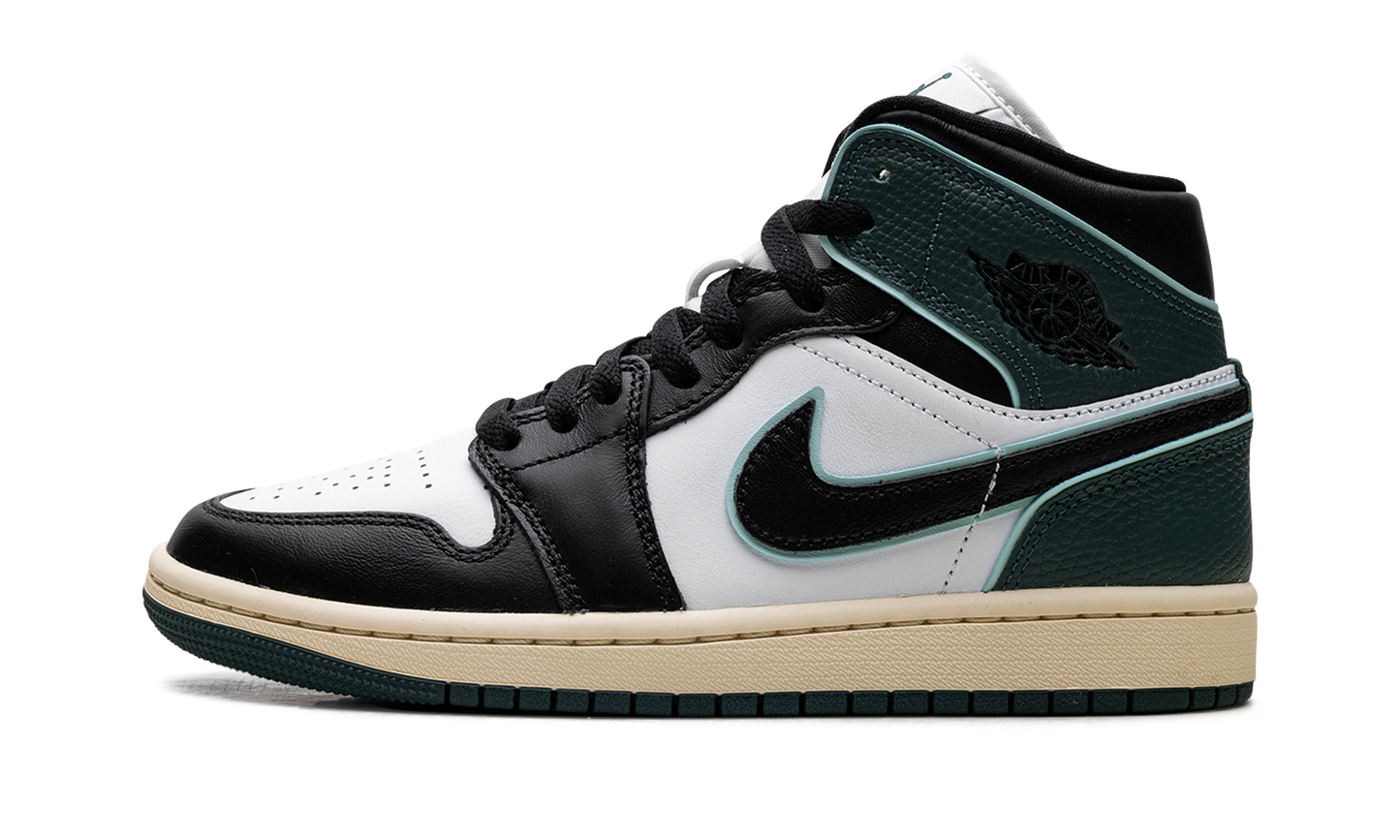 Jordan 1 Mid SE WMNS "Oxidized Green"