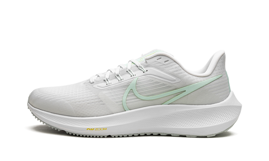 AIR ZOOM PEGASUS 39 MNS WMNS "Barely Green"