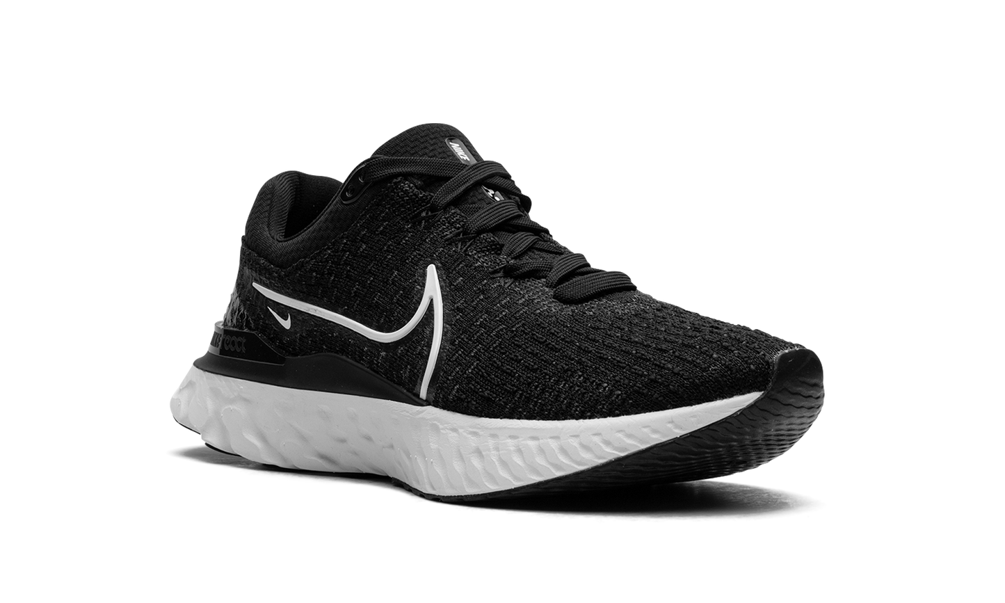 REACT INFINITY RUN FK 3 WMNS "Black / White"