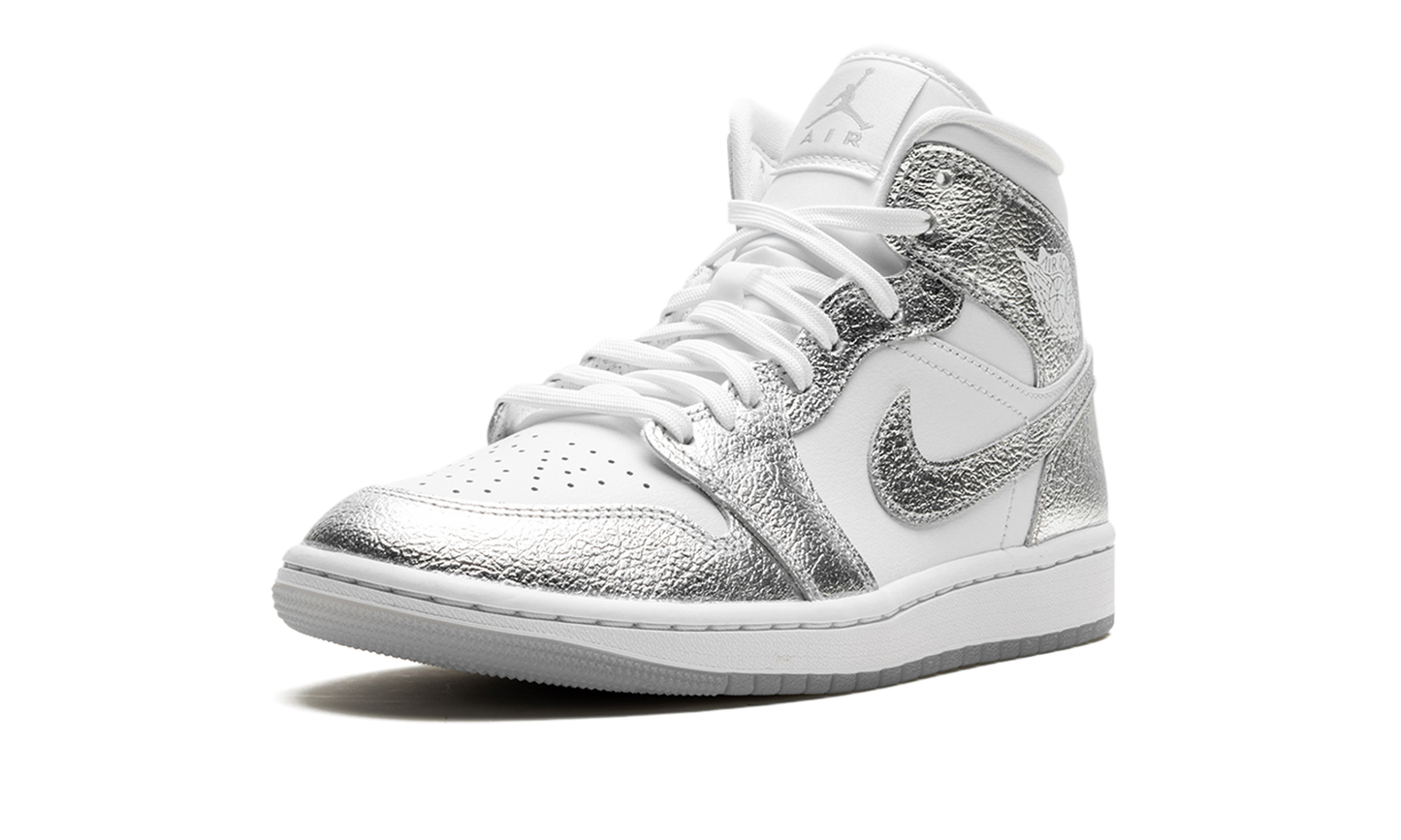 Air Jordan 1 Mid SE WMNS "Metallic Silver"