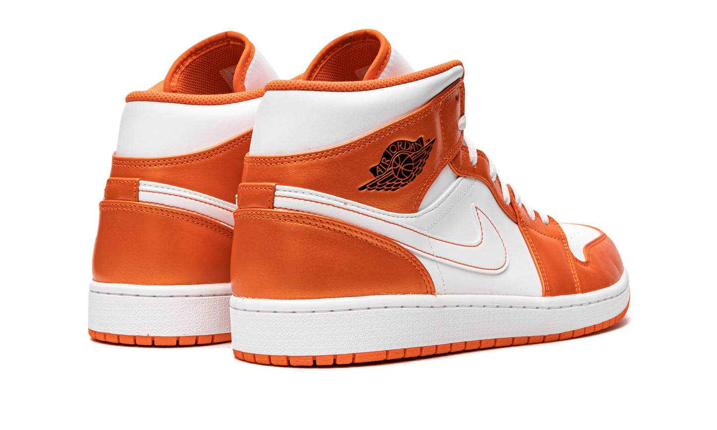 Air Jordan 1 Mid SE "Electro Orange"