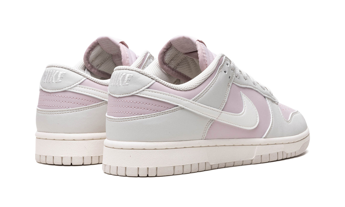 DUNK LOW WMNS "Platinum Violet"